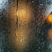 cristi-goia-JgDUVGAXsso-unsplash Regen-Reflektion